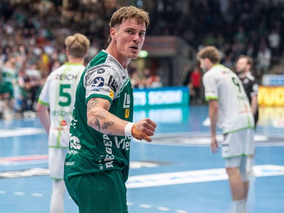 Victor Kloeve (Frisch Auf Goeppingen, 07) jubelt den Fans zu, Frisch Auf Goeppingen vs. HSG Wetzlar, Handball, 1. Bundesliga, Herren, Spielzeit 2025 2026, 07.05.2026, Frisch Auf Goeppingen vs. HSG Wetzlar, Handball, 1. Bundesliga, Herren, Spielzeit 2025 2026, 07.05.2026 Goeppingen Copyright: xEibner-Pressefoto MichaelxSchmidx EP_MST