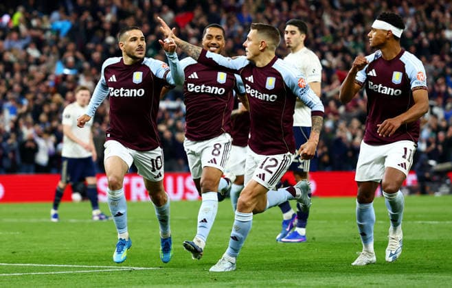 Emi Buendia of Aston Villa celebrates scoring a goal after making the score 2-0. Aston Villa v Nottingham Forest, UEFA Europa League, Semi Final, Second Leg, Football, Villa Park, Birmingham, UK - 07 May 2026Birmingham Villa Park United Kingdom EDITORIAL USE ONLY No use with unauthorised audio, video, data, fixture lists, club league logos or live services. Online in-match use limited to 120 images, no video emulation. No use in betting, games or single club league player publications. Copyright: xJamesxMarsh Shutterstockx 16861510ce