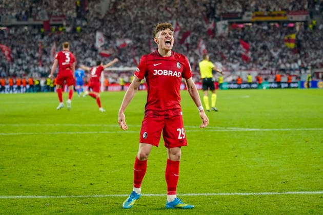Deutschland: Fussball Europa League 2025 - 2026, Halbfinale - SC Freiburg vs Sporting Braga - Europa Park Stadion (Freiburg): Philipp Treu (SC Freiburg, 29) Freude, Emotionen, Jubel, Mimik, Gesichtsausdruck, Emotion, Geste, Gestik, Emotion, Finale, Sieg Copyright: xJOERANxSTEINSIEKx