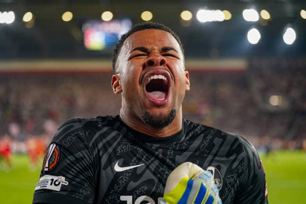 Deutschland: Fussball Europa League 2025 - 2026, Halbfinale - SC Freiburg vs Sporting Braga - Europa Park Stadion (Freiburg): Noah Atubolu (SC Freiburg, 01) Freude, Emotionen, Jubel, Mimik, Gesichtsausdruck, Emotion, Geste, Gestik, Emotion, Finale, Sieg Copyright: xJOERANxSTEINSIEKx