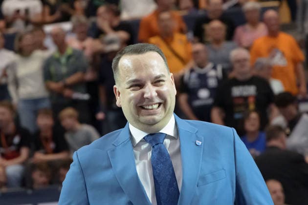 Martin Geissler (MBC, Manager), Verabschiedung, Danksagung, Syntainics MBC vs. BMA365 Bamberg Baskets, Basketball, 1. Bundesliga, Maenner, 33. Spieltag, Saison 2025 26, 08.05.2026. Weißenfels Stadthalle Sachsen-Anhalt Deutschland