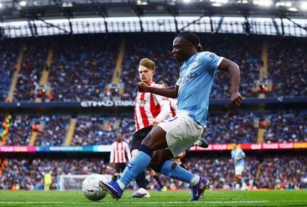 Jeremy Doku of Manchester City Manchester City v Brentford, Premier League, Football, Etihad Stadium, Manchester , UK - 09 May 2026Manchester Etihad Stadium United Kingdom EDITORIAL USE ONLY No use with unauthorised audio, video, data, fixture lists, club league logos or live services. Online in-match use limited to 120 images, no video emulation. No use in betting, games or single club league player publications. Copyright: xMattxWest Shutterstockx 16861722ce
