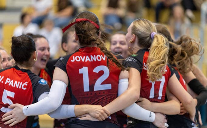 Feierstimmung bei den Barock Volleys MTV Ludwigsburg Barock Volleys MTV Ludwigsburg vs TSV GA Stuttgart, Volleyball,VLW-Pokal Damen,Finale, Saison 2025 2026, 09.05.2026, Barock Volleys MTV Ludwigsburg vs TSV GA Stuttgart, Volleyball,VLW-Pokal Damen,Finale, Saison 2025 2026, 09.05.2026 Aalen-Waldhausen Copyright: xEibner-Pressefoto DavidexDixGiovx EP_DGI