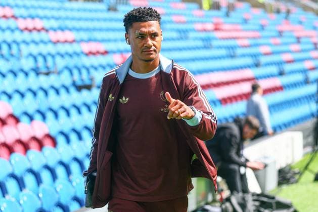 Ollie Watkins of Aston Villa arrives Burnley v Aston Villa, Premier League, Football, Turf Moor, Burnley , UK - 10 May 2026Burnley Turf Moor United Kingdom EDITORIAL USE ONLY No use with unauthorised audio, video, data, fixture lists, club league logos or live services. Online in-match use limited to 120 images, no video emulation. No use in betting, games or single club league player publications. Copyright: xPaulxCurrie Shutterstockx 16861787t