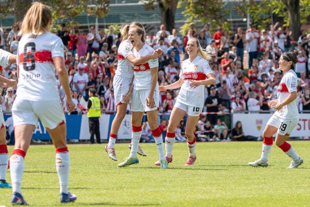 Tor zum 1-0 für den VfB Stuttgart, Torschützin GER, VfB Stuttgart Frauen vs. VfL Wolfsburg II, Fussball, 2. Frauen-Bundesliga, 25. Spieltag, Spielzeit 2025 2026, 10.085.2026, GER, VfB Stuttgart Frauen vs. VfL Wolfsburg II, Fussball, 2. Frauen-Bundesliga, 25. Spieltag, Spielzeit 2025 2026, 10.085.2026, Stuttgart Copyright: xEibner-Pressefoto EdwardxCheungx EP_ECG