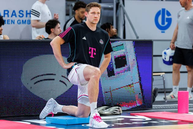 Patrick Heckmann (Telekom Baskets Bonn, 33), Einzelbild, Einzelfoto, Portrait, Portraet, Aufwaermen, warm up, vor Spielbeginn, BMA365 Bamberg Baskets vs. Telekom Baskets Bonn, Basketball, easyCredit BBL, 34. Spieltag, 10.05.2026 BMA365 Bamberg Baskets vs. Telekom Baskets Bonn, Basketball, easyCredit BBL, 34. Spieltag, 10.05.2026 Bamberg Copyright: xEibner-Pressefoto G.xSantemizx EP_EER