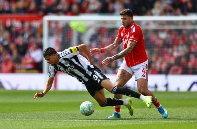 William Osula of Newcastle United is fouled by Morato of Nottingham Forest Nottingham Forest v Newcastle United, Premier League, Football, City Ground, Nottingham , UK - 10 May 2026Nottingham City Ground United Kingdom EDITORIAL USE ONLY No use with unauthorised audio, video, data, fixture lists, club league logos or live services. Online in-match use limited to 120 images, no video emulation. No use in betting, games or single club league player publications. Copyright: xMichaelxZemanek Shutterstockx 16861789q