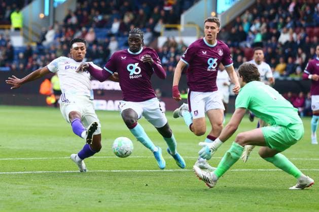 Ollie Watkins of Aston Villa scores to make it 1-2 Burnley v Aston Villa, Premier League, Football, Turf Moor, Burnley , UK - 10 May 2026Burnley Turf Moor United Kingdom EDITORIAL USE ONLY No use with unauthorised audio, video, data, fixture lists, club league logos or live services. Online in-match use limited to 120 images, no video emulation. No use in betting, games or single club league player publications. Copyright: xPaulxCurrie Shutterstockx 16861787ah