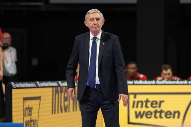 Svetislav Pesic (FC Bayern Basketball, Chef-Trainer), GER, FC Bayern Basketball vs. EWE Baskets Oldenburg, Basketball, easycredit Basketball Bundesliga, 34. Spieltag, Saison 2025 2026, 10.05.2026, GER, FC Bayern Basketball vs. EWE Baskets Oldenburg, Basketball, easycredit Basketball Bundesliga, 34. Spieltag, Saison 2025 2026, 10.05.2026 Muenchen Copyright: xEibner-Pressefoto JennixMaulx EP_JML