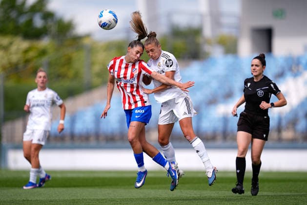 May 10, 2026, Valdebebas, Madrid, Spain: Ingrid Filippa Angeldahl of Real Madrid and Gio Garbelini of Atletico de Madrid compete for the ball during the Spanish Women League, Liga F, football match played between Real Madrid and Atletico De Madrid at Alfredo Di Stefano stadium on May 10, 2026, in Valdebebas, Madrid, Spain. Valdebebas Spain - ZUMAa181 20260510_zaa_a181_055 Copyright: xDennisxAgyemanx