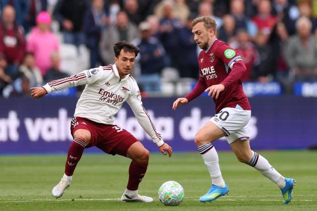 Jarrod Bowen of West Ham United and Martin Zubimendi of Arsenal - West Ham United v Arsenal, Premier League, London Stadium, London, UK - 10th May 2026. Editorial Use Only - DataCo restrictions apply. No free usage or syndication, standard fees apply. West Ham United v Arsenal, Premier League, Football, London Stadium, London , UK - 10 May 2026London London Stadium United Kingdom EDITORIAL USE ONLY No use with unauthorised audio, video, data, fixture lists, club league logos or live services. Online in-match use limited to 120 images, no video emulation. No use in betting, games or single club league player publications. Copyright: xMDI Shutterstockx 16868087ar