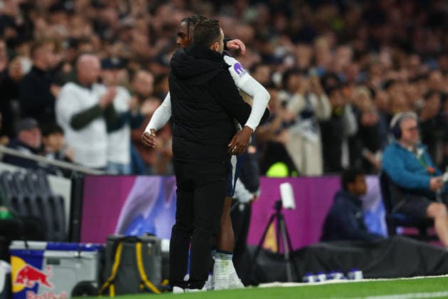 London, England, 11th May 2026. Mathys Tel of Tottenham Hotspur shakes hands with Roberto De Zerbi, Manager of Tottenham Hotspur after he is substituted during the Tottenham Hotspur vs Leeds United Premier League match at the Tottenham Hotspur Stadium, London. Picture credit should read: Paul Terry Sportimage EDITORIAL USE ONLY. No use with unauthorised audio, video, data, fixture lists, club league logos or live services. Online in-match use limited to 120 images, no video emulation. No use in betting, games or single club league player publications. SPI_054_PT_Spurs_Leeds SPI-4794-0054