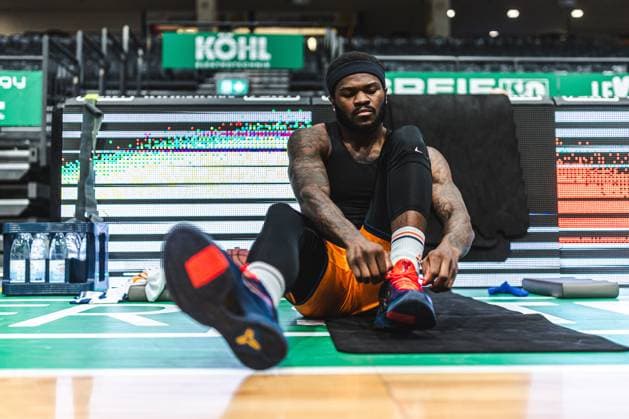 TJ Crockett Jr (Rostock Seawolves) beim Warm Up, Vet Concept Gladiators Trier vs Rostock Seawolves, Basketball, easyCredit BBL, Play Ins, Saison 2025 2026, 14.05.2026 Vet Concept Gladiators Trier vs Rostock Seawolves, Basketball, easyCredit BBL, Play Ins, Saison 2025 2026, 14.05.2026 Copyright: xEibner-Pressefoto AlexanderxNeisx EP_ANS