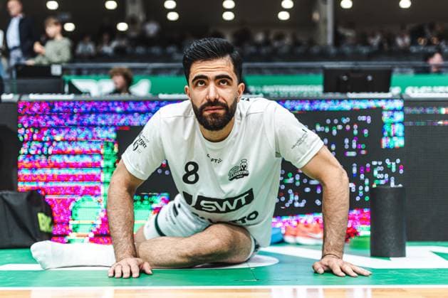 Behnam Yakhchali (Gladiators Trier) beim Warm Up, Vet Concept Gladiators Trier vs Rostock Seawolves, Basketball, easyCredit BBL, Play Ins, Saison 2025 2026, 14.05.2026 Vet Concept Gladiators Trier vs Rostock Seawolves, Basketball, easyCredit BBL, Play Ins, Saison 2025 2026, 14.05.2026 Copyright: xEibner-Pressefoto AlexanderxNeisx EP_ANS