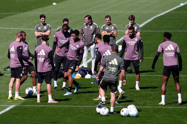 May 16, 2026, Valdebebas, Madrid, Spain: Jude Bellingham during the training day of Real Madrid ahead the Spanish League, LaLiga EA Sports, football match against Sevilla FC at Ciudad Deportiva Real Madrid on May 16, 2026, in Valdebebas, Madrid, Spain. Real Madrid Training Session - Laliga Ea Sports - ZUMAa181 20260516_zaa_a181_038 Copyright: xDennisxAgyemanx