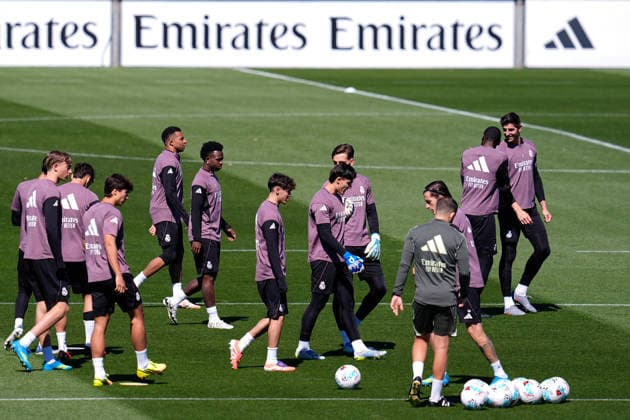 May 16, 2026, Valdebebas, Madrid, Spain: Vinicius Junior and Kylian Mbappe during the training day of Real Madrid ahead the Spanish League, LaLiga EA Sports, football match against Sevilla FC at Ciudad Deportiva Real Madrid on May 16, 2026, in Valdebebas, Madrid, Spain. Real Madrid Training Session - Laliga Ea Sports - ZUMAa181 20260516_zaa_a181_069 Copyright: xDennisxAgyemanx