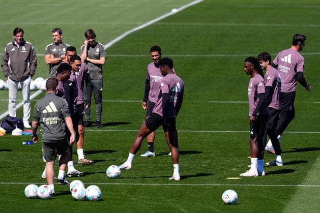 May 16, 2026, Valdebebas, Madrid, Spain: Jude Bellingham during the training day of Real Madrid ahead the Spanish League, LaLiga EA Sports, football match against Sevilla FC at Ciudad Deportiva Real Madrid on May 16, 2026, in Valdebebas, Madrid, Spain. Real Madrid Training Session - Laliga Ea Sports - ZUMAa181 20260516_zaa_a181_081 Copyright: xDennisxAgyemanx