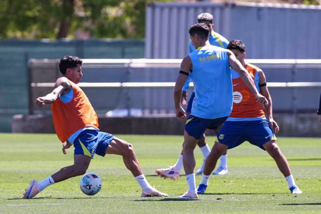 May 16, 2026, Sant Joan Despi, Barcelona, SPAIN: Joao Cancelo during the training day of FC Barcelona, Barca ahead the Spanish League, Laliga EA Sports, football match against Real Betis at Ciudad Esportiva Joan Gamper on May 16, 2026 in Sant Joan Despi, Barcelona, Spain. FC Barcelona Training And press conference, PK, Pressekonferenz - LaLiga EA Sports - ZUMAa181 20260516_zaa_a181_084 Copyright: xJavierxBorregox