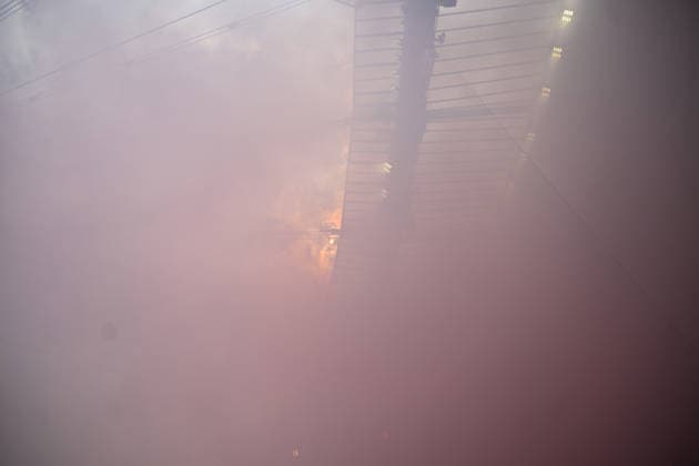 16.05.2026, xjhx, Fussball 1.Bundesliga, Eintracht Frankfurt - VfB Stuttgart v.l. Fans Eintracht Frankfurt, Stimmung, Schals, zuenden Pyrotechnik, Benglos, Rauch, Nebel, Feuerwerk (DFL DFB REGULATIONS PROHIBIT ANY USE OF PHOTOGRAPHS as IMAGE SEQUENCES and or QUASI-VIDEO) Frankfurt am Main