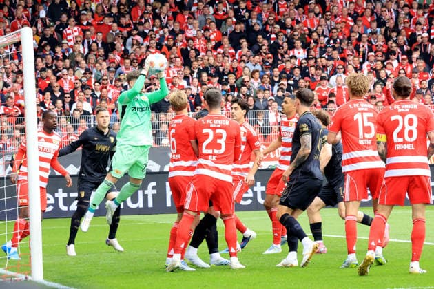 DEU, DFL, 1. FBL, 1.FC Union vs. FC Augsburg, 16.05.2026, Stadion Alte Foersterei, Berlin, DEU, DFL, 1. FBL, 1.FC Union vs. FC Augsburg, im Bild: Carl Klaus (1.FC Union Berlin 25) DFL - regulations prohibit any use of Photographs as image sequences and or quasi-video