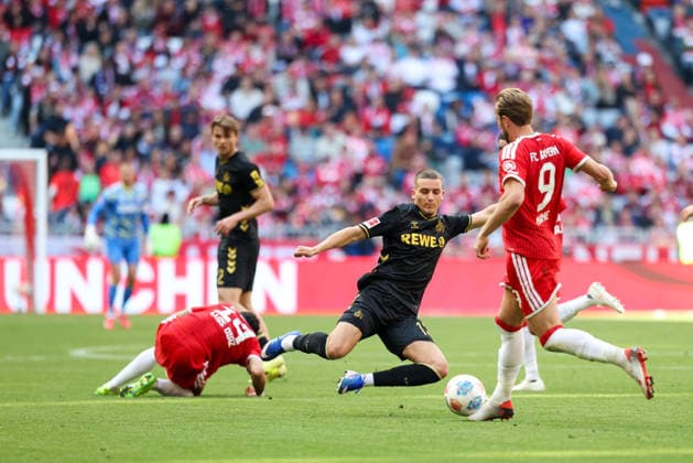 Said El Mala (1. FC Koeln, 13) mit Ball mit Harry Kane (FC Bayern Muenchen, 09) und Luis Diaz (FC Bayern Muenchen, 14), GER, FC Bayern Muenchen vs. 1. FC Koeln, Fussball, Bundesliga, 34. Spieltag, Saison 2025 2026, 16.05.2026, DFL DFB REGULATIONS PROHIBIT ANY USE OF PHOTOGRAPHS as IMAGE SEQUENCES and or QUASI-VIDEO, GER, FC Bayern Muenchen vs. 1. FC Koeln, Fussball, Bundesliga, 34. Spieltag, Saison 2025 2026, 16.05.2026 Muenchen Copyright: xEibner-Pressefoto JennixMaulx EP_JML