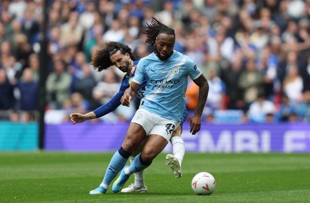 . - Chelsea v Manchester City, The Emirates FA Cup Final 2026, Wembley Stadium, London, England, 16th May 2026. Daniel Weir Crystal Pix Antoine Semenyo of Manchester City battles for the ball with Marc Cucurella of Chelsea. - Chelsea v Manchester City, The Emirates FA Cup Final 2026, Wembley Stadium, London, England, 16th May 2026. Daniel Weir Crystal Pix London Wembley Stadium England Copyright: xDanielxWeirx CP_Chelsea_Manchester_City_160526_DW20