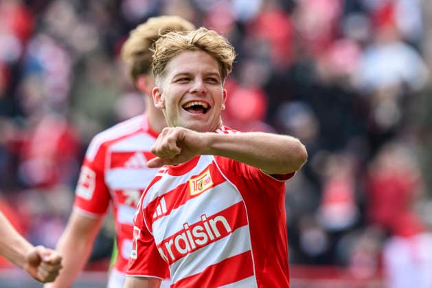 v.l.: Andras Schaefer ( 1.FC Union Berlin, 13), schiesst Tor zum 3:0, Tor, Treffer, Jubel, Torjubel, Freude, Begeisterung, feiert,celebreting the goal, joy, jubilation, cheering, GER, Berlin, 1. FC Union Berlin gegen FC Augsburg, 1. Bundesliga, Fußball, DFB, letzter Spieltag, Saison 2025 2026, Alte Försterei, 16. Mai 2026, DFB DFL REGULATIONS PROHIBIT ANY USE OF PHOTOGRAPHS AS IMAGE SEQUENCES AND OR QUASI-VIDEO, Copyright: HMBxMedia UwexKoch