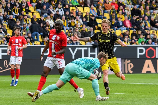Norman Quindt (Torwart TSV Havelse, 29) fängt den Ball, Aktion, Action, Spielszene, 16.05.2026, Aachen (Deutschland), Fussball, 3. Liga, TSV Alemannia Aachen - TSV Havelse, Fussball, 3. Liga, TSV Alemannia Aachen - TSV Havelse, DFB DFL REGULATIONS PROHIBIT ANY USE OF PHOTOGRAPHS AS IMAGE SEQUENCES AND OR QUASI-VIDEO.