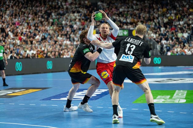 Mens Handball international match, Länderspiel, Nationalmannschaft Germany - Denmark. May 17, 2026 Tom Kiesler (Germany Deutschland, 30), Simon Pytlick (Denmark, 43), Matthes Langhoff (Germany Deutschland, 13), ; Mens Handball International Match, Germany - Denmark. May 17, 2026 Copyright: xBEAUTIFULxSPORTS Erlhofx