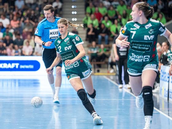 Sina Ehmann (Frisch Auf Frauen, 22) mit Tempo am Ball, Frisch Auf Goeppingen vs. SV Union Halle-Neustadt, Handball, 1. Bundesliga, Spielzeit 2025 2026, 17.05.2026 Frisch Auf Goeppingen vs. SV Union Halle-Neustadt, Handball, 1. Bundesliga, Spielzeit 2025 2026, 17.05.2026 Goeppingen Copyright: xMichaelxSchmidt Eibner-Pressefotx EP_MST