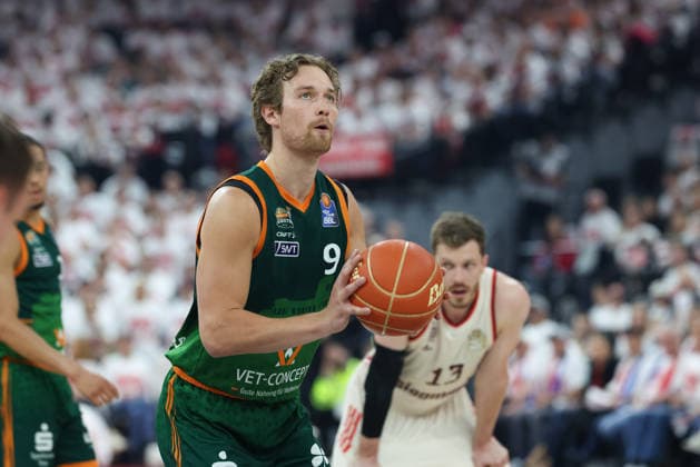 Marco Hollersbacher (Vet Concept Gladiators Trier, 09) mit Ball, GER, FC Bayern Basketball vs. Vet Concept Gladiators Trier, Basketball, easycredit Basketball Bundesliga, Playoffs, Viertelfinale Saison 2025 2026, 17.05.2026, GER, FC Bayern Basketball vs. Vet Concept Gladiators Trier, Basketball, easycredit Basketball Bundesliga, Playoffs, Viertelfinale Saison 2025 2026, 17.05.2026 Muenchen Copyright: xEibner-Pressefoto JennixMaulx EP_JML
