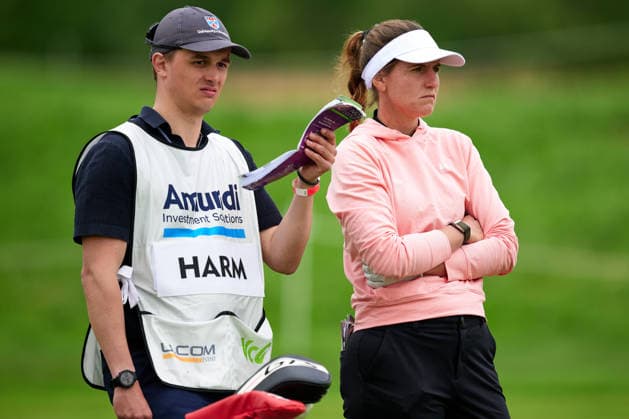 GER, Winsen (Luhe), Amundi German Masters, Ladies European Tour (LET), (14.05.-17.05.2026), Green Eagle Golf Courses, Round 4, Leonie Harm (Deutschland), Siegerin des AMUNDI German Masters, Runde 4, Samstag 17.05.2026,Runde 4, mit Caddy, GER, Winsen (Luhe), Amundi German Masters, Ladies European Tour (LET), (14.05.-17.05.2026), Green Eagle Golf Courses, Copyright: xClaudiusxRauchx