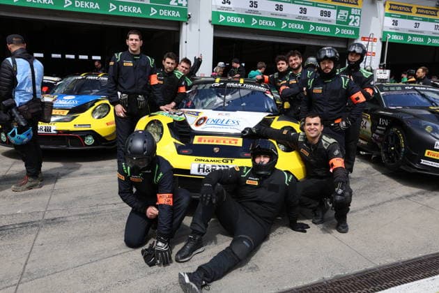 RECORD DATE NOT STATED Das Team der 54 Joel Sturm (Bruehl GER) Michael Christensen (DNK) Loek Hartog (NLD) Bastian Buus (DNK), Porsche 911 GT3 R Evo2, Team: Dinamic GT (ITA) vor der Box GER, Motorsport, 54. ADAC Ravenol 24H-Rennen Nuerburgring 2025, Rennen, Nuerburg, 17.05.2026 GER, Motorsport, 54. ADAC Ravenol 24H-Rennen Nuerburgring 2025, Rennen, Nuerburg, 17.05.2026 Nuerburg Copyright: xEibner-Pressefoto JuergenxAugstx EP_JAT