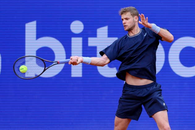Yannick Hanfmann (Germany) kontrolliert den Ball, Bitpanda Hamburg Open, Bitpanda Hamburg Open, Rothenbaum am 18. May 2026 in Hamburg, Deutschland. (Foto von Marco Steinbrenner DeFodi Images) Yannick Hanfmann (Germany) controls the ball, Bitpanda Hamburg Open, Bitpanda Hamburg Open, Rothenbaum, May 18, 2026 in Hamburg, Germany. (Photo by Marco Steinbrenner DeFodi Images) -
