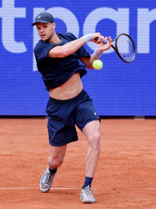 Yannick Hanfmann (Germany) kontrolliert den Ball, Bitpanda Hamburg Open, Bitpanda Hamburg Open, Rothenbaum am 18. May 2026 in Hamburg, Deutschland. (Foto von Marco Steinbrenner DeFodi Images) Yannick Hanfmann (Germany) controls the ball, Bitpanda Hamburg Open, Bitpanda Hamburg Open, Rothenbaum, May 18, 2026 in Hamburg, Germany. (Photo by Marco Steinbrenner DeFodi Images) -