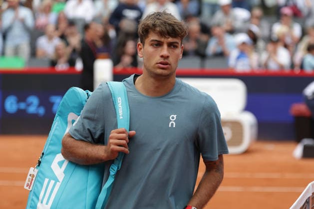 2026.05.19, xFSx, Bitpanda Open Hamburg ATP500, Achtelfinale, Herren-Tennistunier in Hamburg , Am Rothembaum in Hamburg , Flavio Cobolli (ITA) enttaeuscht, enttaeusch schauend, dissapointed, traurig, frustriert, frust, gefrustet Copyright: HMBxMedia FernandoxSoares