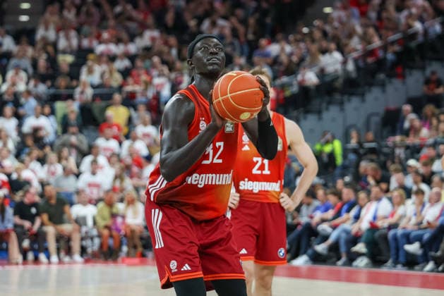 Wenyen Gabriel (FC Bayern Basketball, 32) beim Freiwurf, GER, FC Bayern Basketball vs. Vet Concept Gladiators Trier, Basketball, easycredit Basketball Bundesliga, Playoffs, Viertelfinale, Saison 2025 2026, 19.05.2026, GER, FC Bayern Basketball vs. Vet Concept Gladiators Trier, Basketball, easycredit Basketball Bundesliga, Playoffs, Viertelfinale, Saison 2025 2026, 19.05.2026 Muenchen Copyright: xEibner-Pressefoto JennixMaulx EP_JML