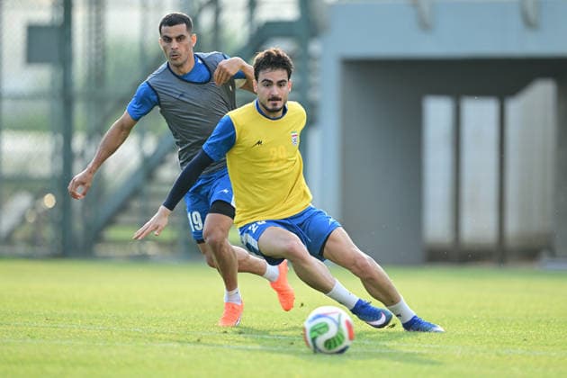 Iranian national football team s training ANTALYA, TURKIYE - MAY 20: Kasra Taheri takes part in the training of Iran s national football team ahead of the 2026 FIFA World Cup, WM, Weltmeisterschaft, Fussball which will be held in the United States, Canada and Mexico, in Antalya, Turkiye on May 20, 2026. The team held an evening training session at the Titanic Sports Complex under head coach Amir Ghalenoei. In the mostly media-open session, players carried out warm-up exercises followed by coordination, agility, and small-sided passing drills. Orhan Cicek Anadolu Antalya Turkey. Editorial use only. Please get in touch for any other usage. Copyright: x2026xAnadoluxOrhanxCicekx