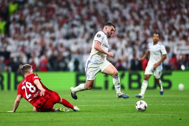 John McGinn of Aston Villa is tackled by Matthias Ginter of SC Freiburg SC Freiburg v Aston Villa, UEFA Europa League, Final, Football, Besiktas Park, Istanbul, Turkiye - 20 May 2026Istanbul Besiktas Park United Kingdom EDITORIAL USE ONLY No use with unauthorised audio, video, data, fixture lists, club league logos or live services. Online in-match use limited to 120 images, no video emulation. No use in betting, games or single club league player publications. Copyright: xJamesxMarsh Shutterstockx 16883157dw