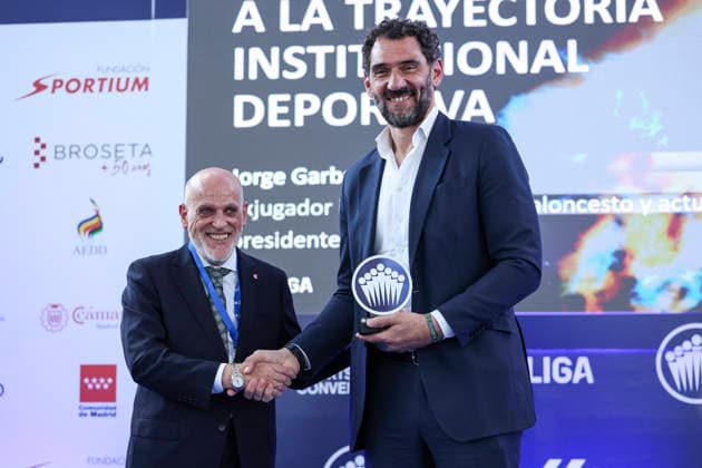 May 21, 2026, Madrid, Madrid, Spain: Jorge Garbajosa, executive and former basketball player, receives the Institutional Sports Career Achievement Award from Javier Tebas, President of LaLiga, during the 2026 ISC Awards Ceremony, which took place.at the ISDE Sports Convention, held at the Official College of Architects of Madrid on May 21, 2026, in Madrid, Spain. Madrid Spain - ZUMAa181 20260521_zaa_a181_053 Copyright: xIrinaxR.xHipolitox