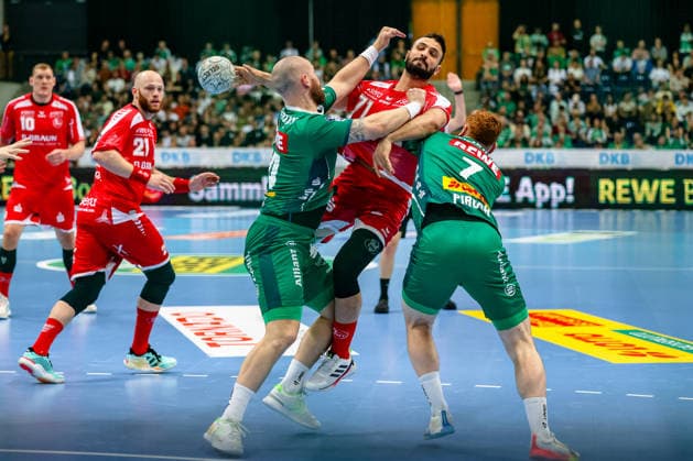 Mohamed Amine Darmoul (MT Melsungen, 71) Zweikampf, Duell, Kampf Tomas Piroch (SC DHfK Leipzig, 07), SC DHfK Leipzig vs MT Melsungen, Handball, 1. Bundesliga, 32. Spieltag, Saison 2025 2026, 21.05.2026, SC DHfK Leipzig vs MT Meslungen, Handball, 1. Bundesliga, 32. Spieltag, Saison 2025 2026, 21.05.2026 Leipzig Copyright: xEibner-Pressefoto LauraxRoemerx EP_LRR