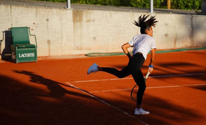 Emma Raducanu practices French Open Tennis, Thursday Previews, Qualifying and Practice, Tennis, Roland Garros, Paris, France - 21 May 2026Paris Roland Garros France EDITORIAL USE ONLY No use with unauthorised audio, video, data, fixture lists, club league logos or live services. Online in-match use limited to 120 images, no video emulation. No use in betting, games or single club league player publications. Copyright: xJavierxGarcia Shutterstockx 16886896cm