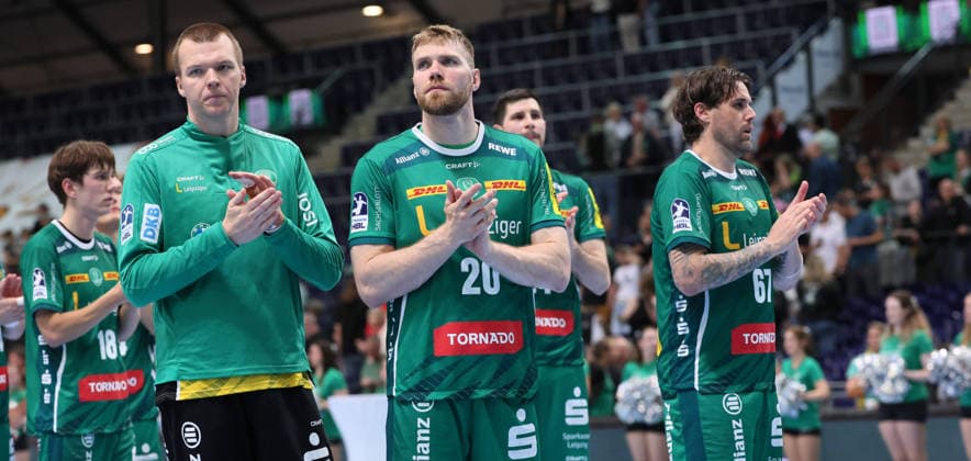 Leipzig, 21.05.2026, Arena Leipzig, Handball, Bundesliga, 32.Spieltag , SC DHfK Leipzig vs. MT Melsungen 27:33 (12:13), Im Bild; Enttäuschung bei Leipzig. Torwart Tomas Mrkva (16, Leipzig), William Bogojevic (20, Leipzig), Dean Bombac ( 67, DHfK). , Nur zur redaktionellen Nutzung. Only editorial use. , DHB HBL regulations prohibit any use of photographs as image sequences and or quasi-video. ,