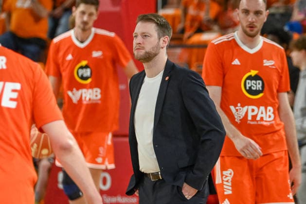 Marius Graf (RASTA Vechta, Assistant Coach) RASTA Vechta vs. ALBA Berlin, easyCredit Basketball Bundesliga, Play-Off, Saison 2025 2026, 22.05.2026, RASTA Vechta vs. ALBA Berlin, easyCredit Basketball Bundesliga, Play-Off, Saison 2025 2026, 22.05.2026 Vechta Copyright: xEibner-Pressefoto RobertxGertzenx EP_RGN