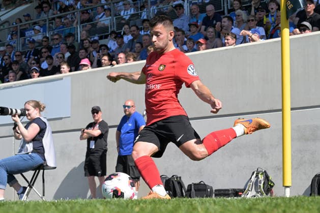 Marius Kunde (SG Sonnenhof Grossaspach, 16) beim Eckball SV Stuttgarter Kickers vs. SG Sonnenhof Grossaspach, Fussball, Maenner, DB-Regio wfv-Pokalfinale, Saison 2025 2026, 23.05.2026 SV Stuttgarter Kickers vs. SG Sonnenhof Grossaspach, Fussball, Maenner, DB-Regio wfv-Pokalfinale, Saison 2025 2026, 23.05.2026 Stuttgart Copyright: xEibner-Pressefoto TobiasxBaurx EP_TBR
