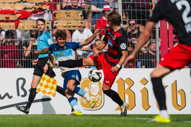 Tobias Eisenhuth (Viktoria Köln, 06) entsetzt ueber eine Schiri Entscheidung Fortuna Köln vs. FC Viktoria Köln, Fussball, Landespokal Mittelrhein 2025 26, Finale, Saison 2025 26, 23.05.2026, Fortuna Köln vs. FC Viktoria Köln, Fussball, Landespokal Mittelrhein, Finale, Saison 2025 26, 23.05.2026 Köln Copyright: xEibner-Pressefoto LukasxBaldygax EP_LBA