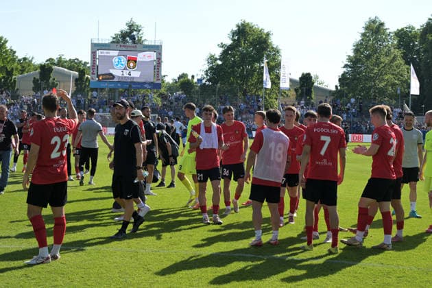 die SG Sonnenhof Grossaspach den Pokalsieg SV Stuttgarter Kickers vs. SG Sonnenhof Grossaspach, Fussball, Maenner, DB-Regio wfv-Pokalfinale, Saison 2025 2026, 23.05.2026 SV Stuttgarter Kickers vs. SG Sonnenhof Grossaspach, Fussball, Maenner, DB-Regio wfv-Pokalfinale, Saison 2025 2026, 23.05.2026 Stuttgart Copyright: xEibner-Pressefoto TobiasxBaurx EP_TBR