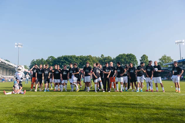 Die Mannschaft von SC Verl jubelt nach dem Sieg im Finale des Krombacher Westfalenpokal GER, SC Verl vs. SF Lotte, Fussball, Westfalenpokal, Finale, Spielzeit 2025 2026, 23.05.2026 DFL Regulations prohibit any use of photographers as image sequences and or quasi-video. GER, SC Verl vs. SF Lotte, Fussball, Westfalenpokal, Finale, Spielzeit 2025 2026, 23.05.2026 Verl Copyright: xEibner-Pressefoto JanxRollingerx EP_JSK