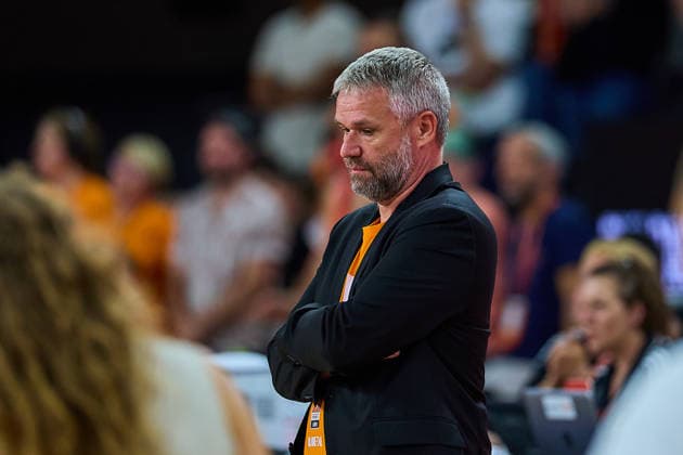 Andreas Oettel (ratiopharm ulm, Geschaeftsfuehrer) nachdenklich GER, ratiopharm ulm vs. Bamberg Baskets, Basketball, Playoffs, Viertelfinale, 3. Spiel, EasyCredit BBL, Spielzeit 2025 2026, 23.05.2026 GER, ratiopharm ulm vs. Bamberg Baskets, Basketball, Playoffs, Viertelfinale, 3. Spiel, EasyCredit BBL, Spielzeit 2025 2026, 23.05.2026 Neu-Ulm Copyright: xEibner-Pressefoto GeraldxOelze-dexStoppanyx EP_ODS