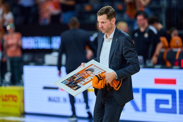 Thorsten Leibenath (ratiopharm ulm, Sportdirektor) verlaesst nach 15 Jahren die ratiopharm arena GER, ratiopharm ulm vs. Bamberg Baskets, Basketball, Playoffs, Viertelfinale, 3. Spiel, EasyCredit BBL, Spielzeit 2025 2026, 23.05.2026 GER, ratiopharm ulm vs. Bamberg Baskets, Basketball, Playoffs, Viertelfinale, 3. Spiel, EasyCredit BBL, Spielzeit 2025 2026, 23.05.2026 Neu-Ulm Copyright: xEibner-Pressefoto GeraldxOelze-dexStoppanyx EP_ODS